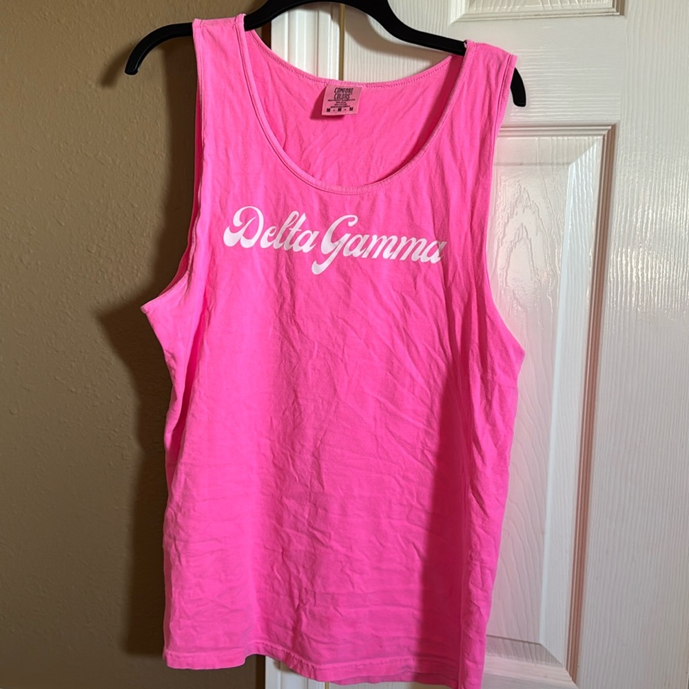 Delta Gamma Tank. Gently used. Medium. Good conditions